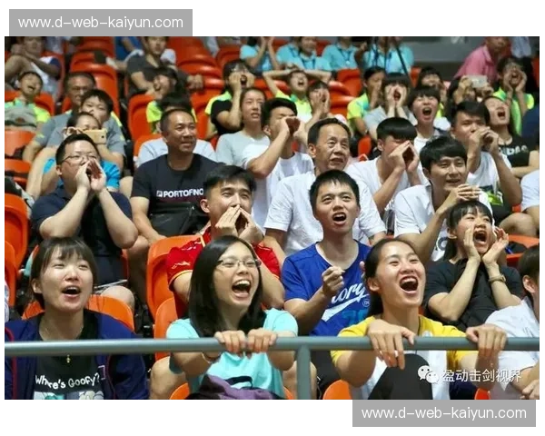 击剑直播：屏幕上的脉冲与实战教学并行